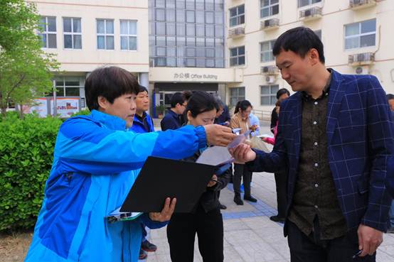 说明: D:\办公\燕主任\2019.4.17-4.25办公室检查评比\照片\2019-4-17 校园安全大巡查照片-冯龙杰\2019-4-17 校园安全大巡查\IMG_0316.JPG