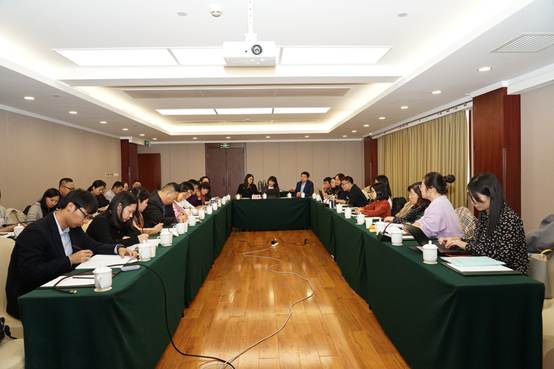 说明: D:\2019-10-20 中等职业学校电子商务类新增专业教学标准开发工作会\图片\DSC02386.JPG