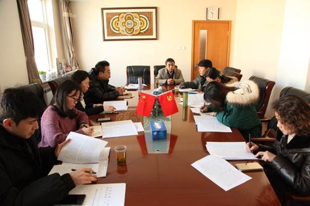 说明: D:\工作\新的工作\2019开学工作会\工作会照片\选用\IMG_0904.JPG