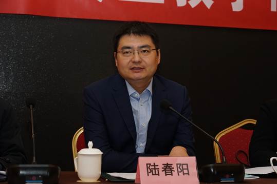 说明: D:\2019-10-20 中等职业学校电子商务类新增专业教学标准开发工作会\图片\DSC02211.JPG