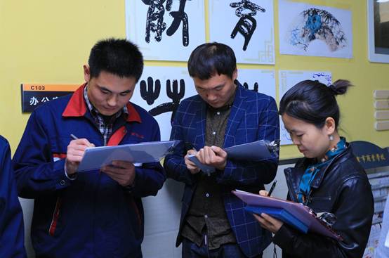 说明: D:\办公\燕主任\2019.4.17-4.25办公室检查评比\照片\北七家校区挑\评分\IMG_0441_副本1.jpg